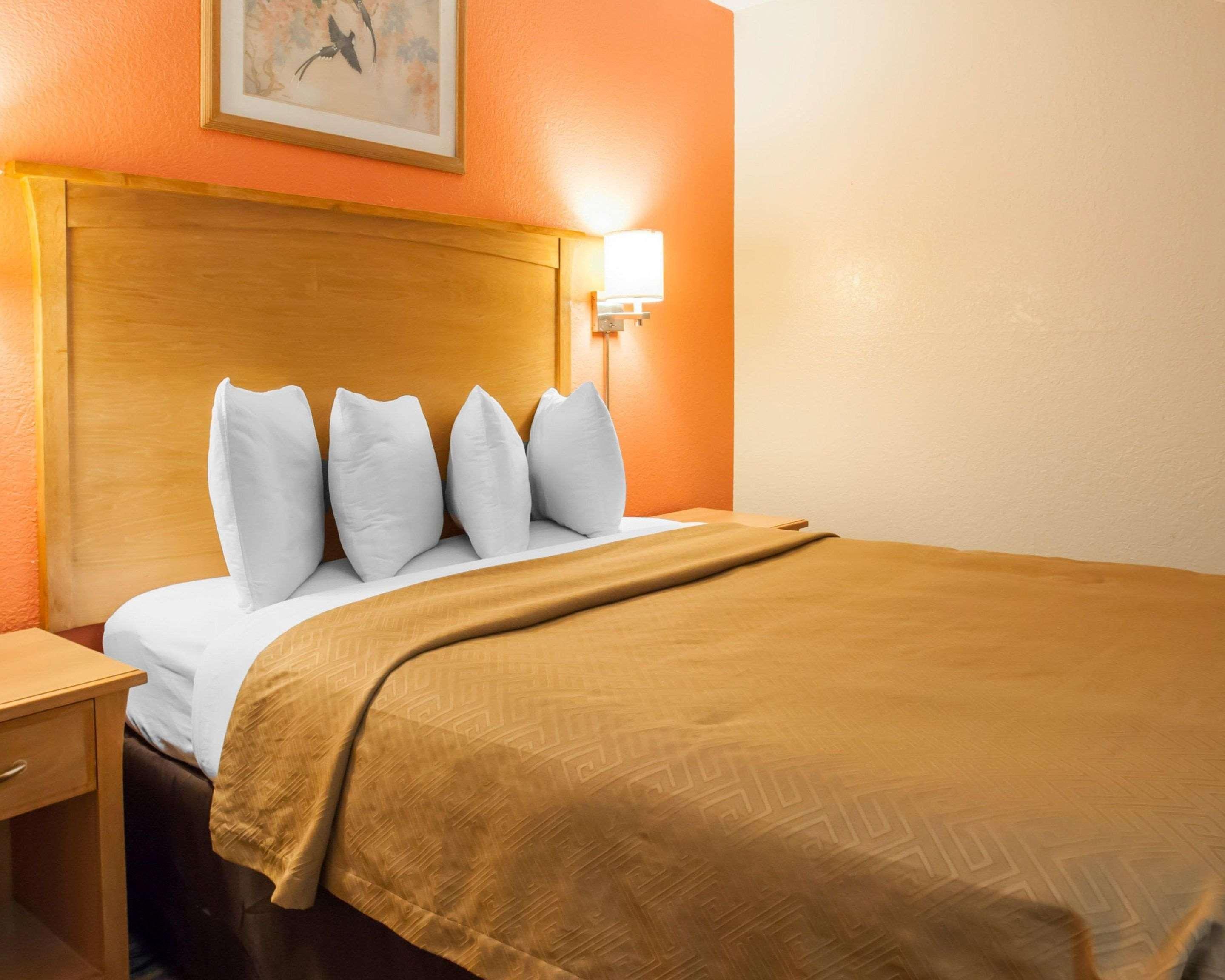 Econo Lodge Kansas City Downtown North Zewnętrze zdjęcie